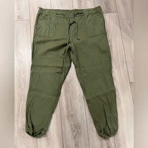 Olive green linen capris